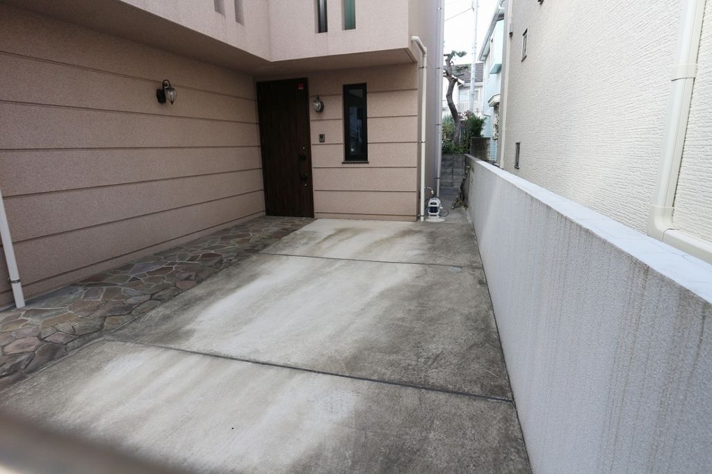 駐車場　駐車場