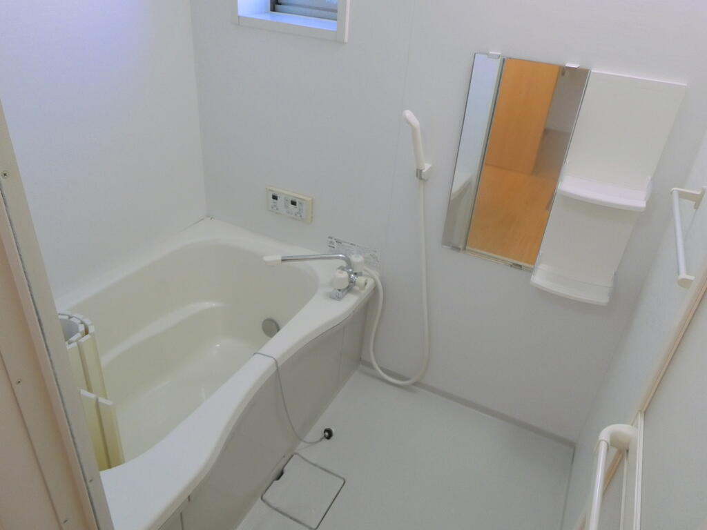 バス・シャワールーム　バスルーム