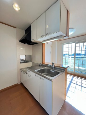 キッチン　画像は別号室。ご参考にどうぞ