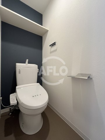 トイレ　アドバンス江坂東デパール　トイレ