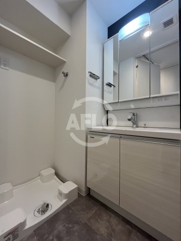 洗面設備　アドバンス江坂東デパール　洗面台