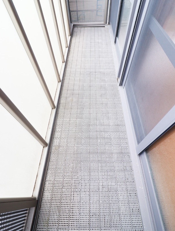 バルコニー　図面と現状に相違がある場合には現状を優先