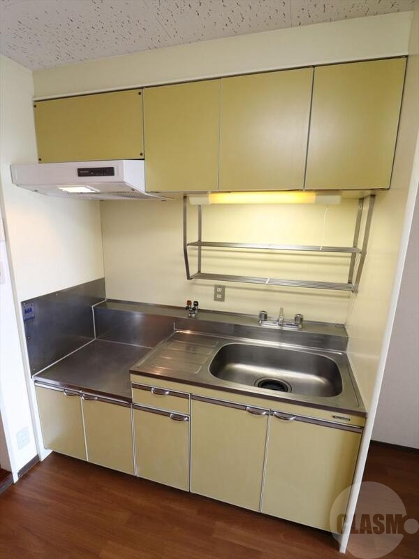 キッチン　ガスコンロ置場あり