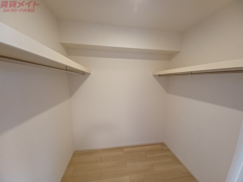 収納　同型参考写真