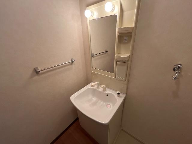 洗面設備　洗髪洗面化粧台