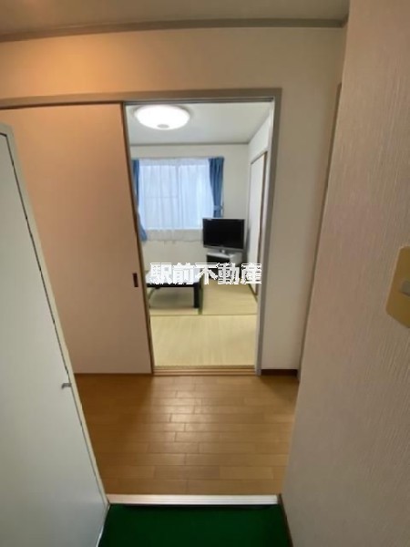 玄関　写真は別部屋