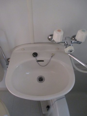 洗面設備　マツモトキヨシ鵠沼海岸店