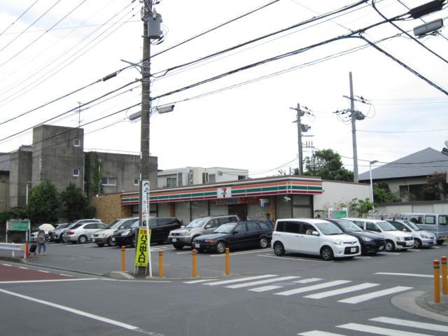 コンビニ　セブンイレブン藤沢鵠沼海岸5丁目店（コンビニ）まで198m