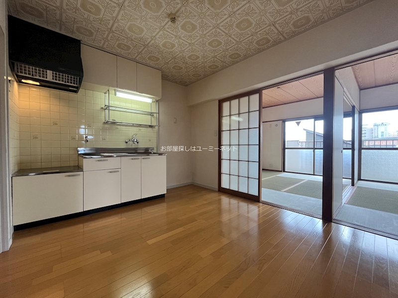 居室・リビング　※類似した間取りの内観写真となります。相違する場合は現況優先