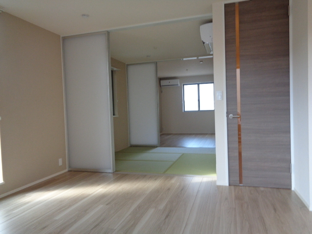 居室・リビング　リビング