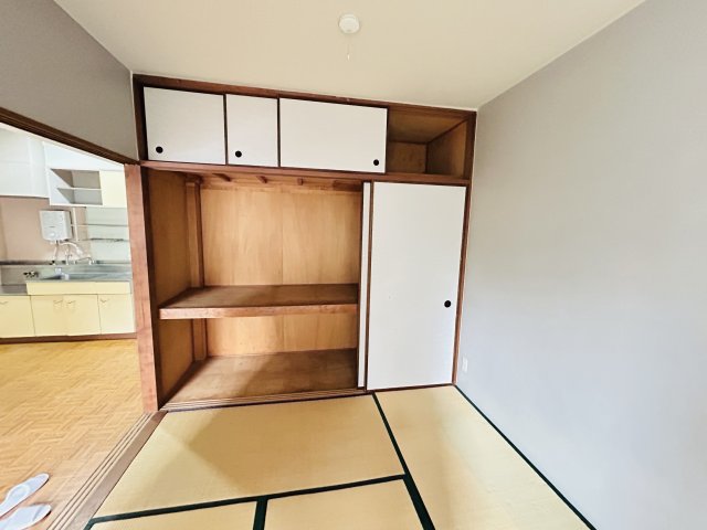 収納　※別号室写真です。