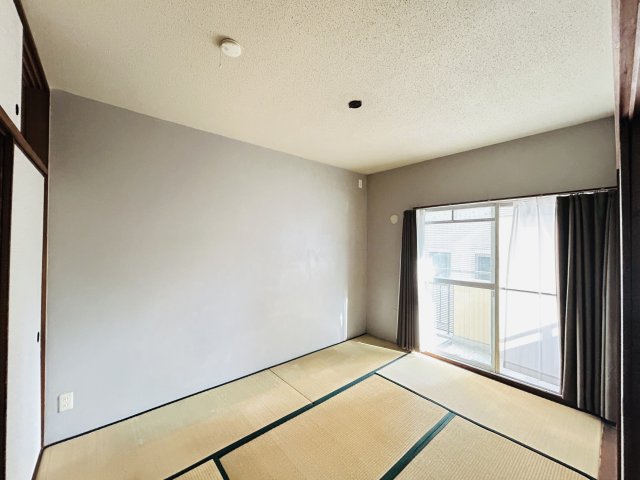 居室・リビング　※別号室写真です。