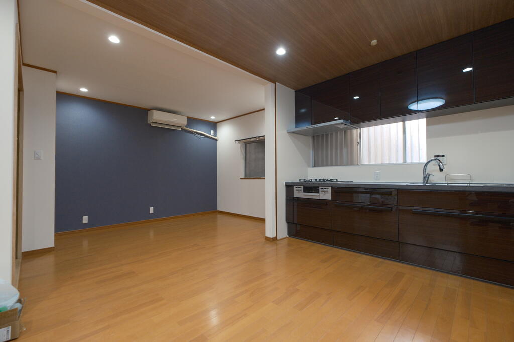 加美北1丁目戸建の居間写真