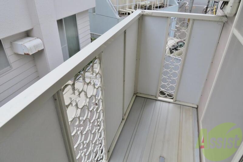 バルコニー　陽当たりのいいバルコニーでお洗濯物がはかどりそうです