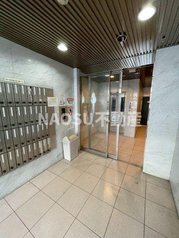 エントランス　建物の内部です