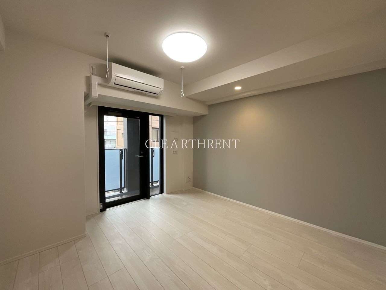 居室・リビング　同タイプ別住戸写真となります。現況と異なる場合がございます。