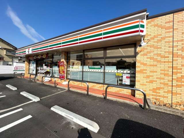 コンビニ　セブンイレブン（コンビニ）まで460m