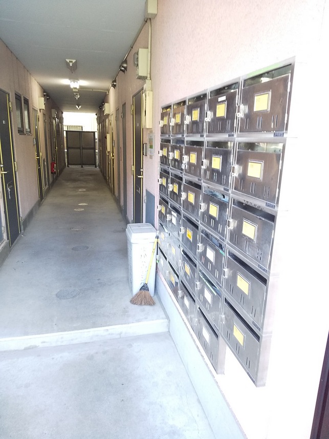 エントランス　ポスト