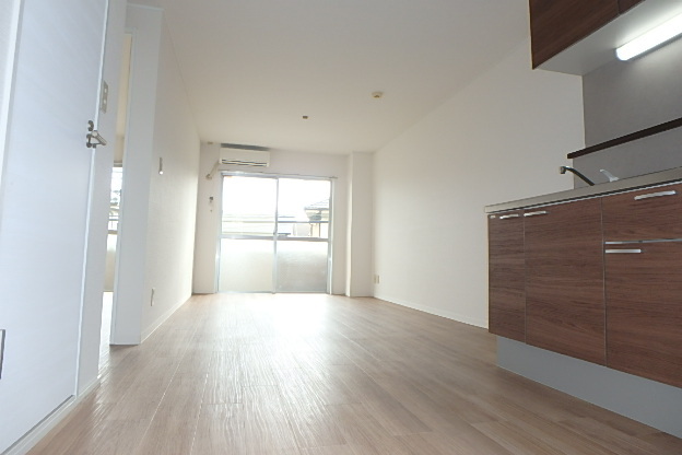 居室・リビング　２０１７年１１月室内リノベーション済み☆