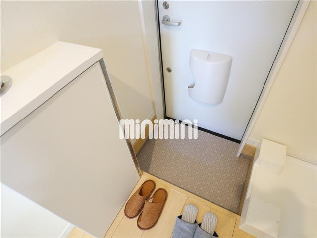 玄関　シューズボックス付きの玄関です