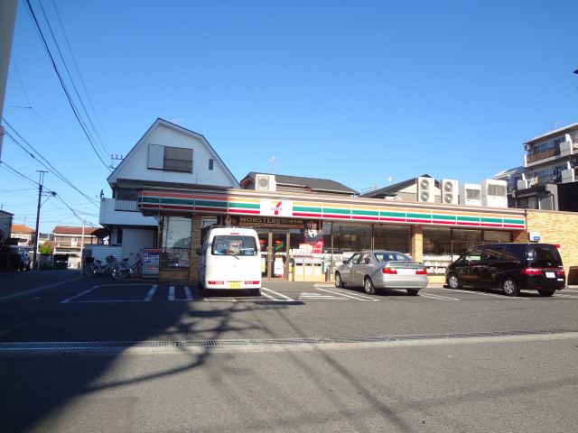 コンビニ　セブンイレブン（コンビニ）まで400m