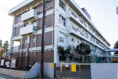 小学校　武蔵野市立第三小学校（小学校）まで343m