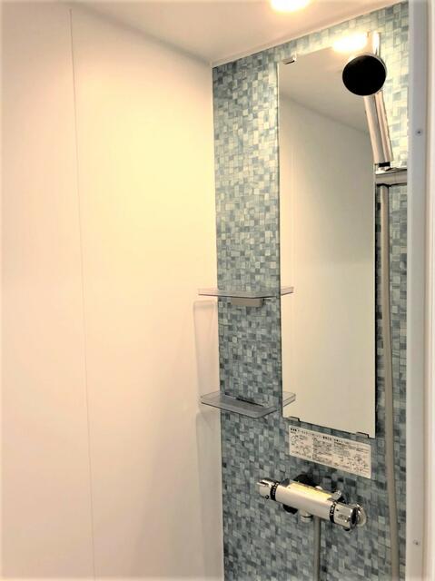 バス・シャワールーム　シャワーブース