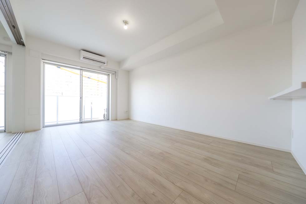 居室・リビング　内装は落ち着いています