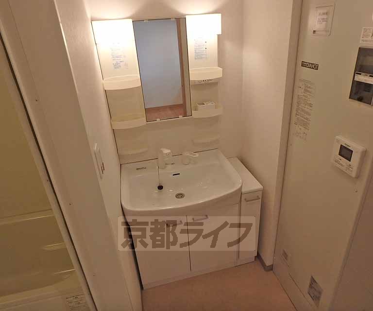 洗面設備　身だしなみはこちらで