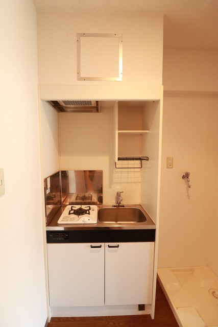 キッチン　上下収納あり☆１口ガスコンロ設置済み♪