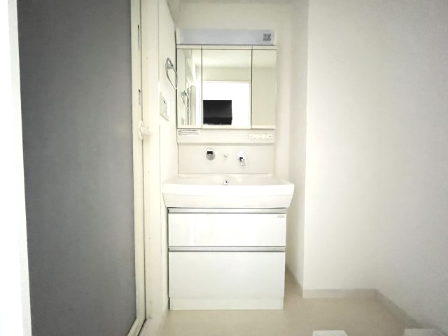 洗面設備　忙しい朝には欠かせない洗面所です