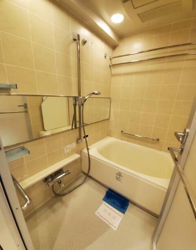 バス・シャワールーム　別タイプ部屋　参考写真です