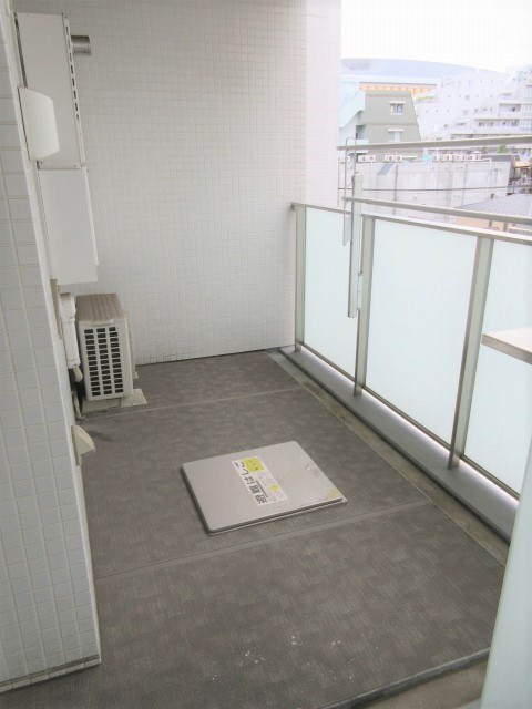 バルコニー　別タイプ部屋　参考写真です