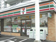 コンビニ　セブンイレブン札幌南9条西3丁目店（コンビニ）まで372m