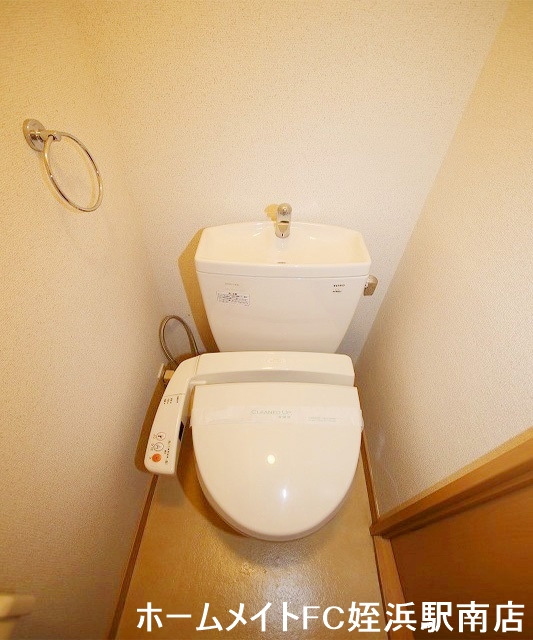 トイレ　★ウォシュレットは欠かせません★参考写真