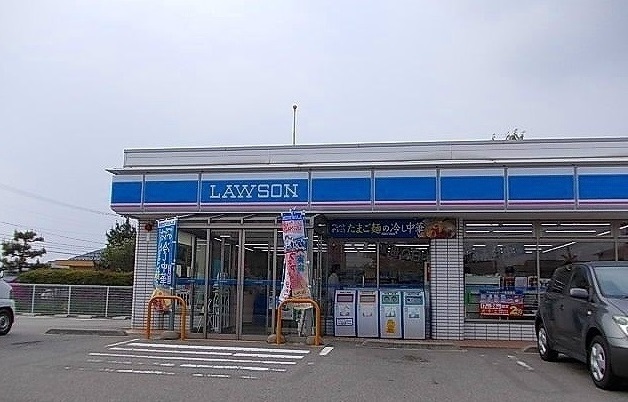 コンビニ　ローソン（コンビニ）まで400m