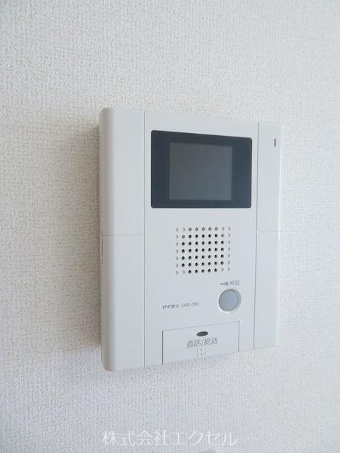 セキュリティ　TVモニターホンで来訪者の確認ができます。