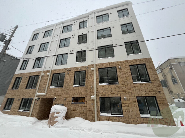 建物外観　札幌市中央区南８条西「Ｃａｐｅｌｌａ大通南」