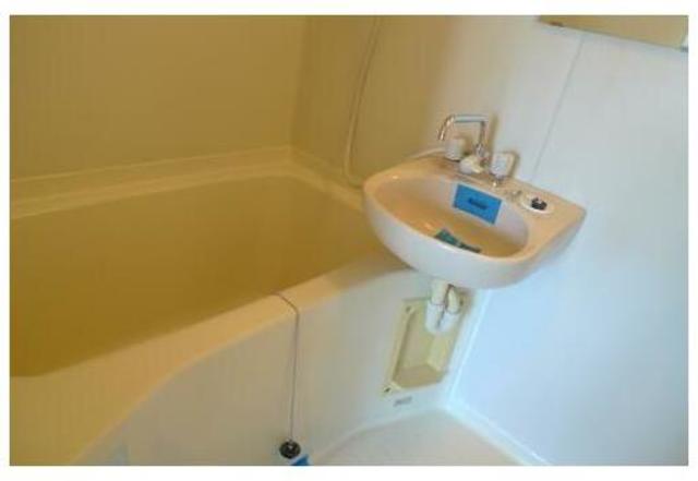 バス・シャワールーム　別部屋同仕様タイプ