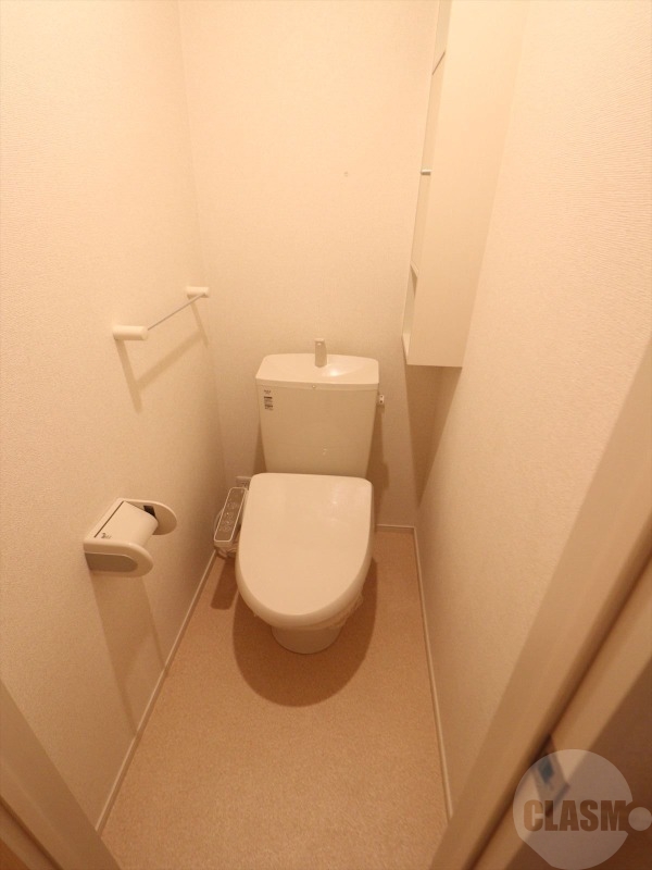 トイレ　温水洗浄便座