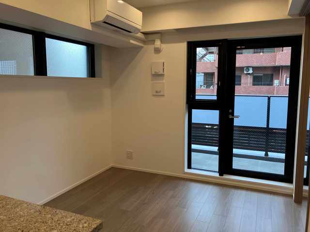 居室・リビング　２０２５年１１月８日撮影