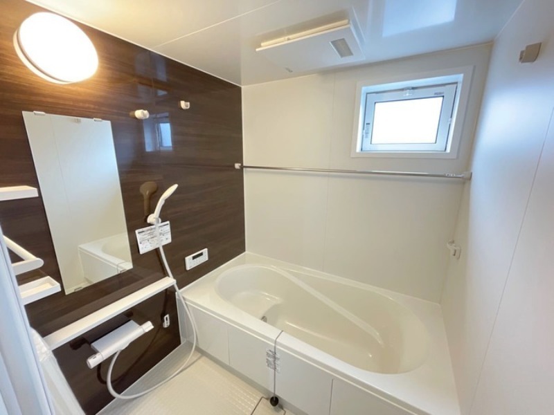 バス・シャワールーム　図面と現状に相違がある場合には現状を優先