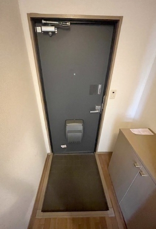 玄関　※別部屋参考写真☆玄関にはシューズBOXあり☆