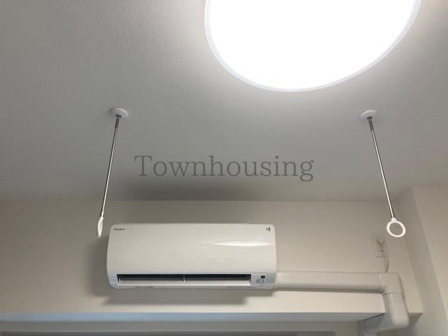 その他設備　エアコン・室内物干し