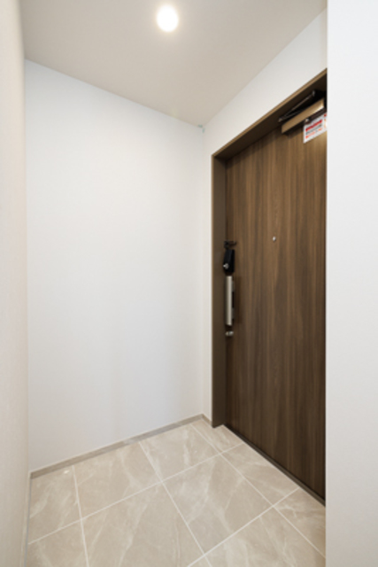 玄関　※写真は同タイプ住戸です。