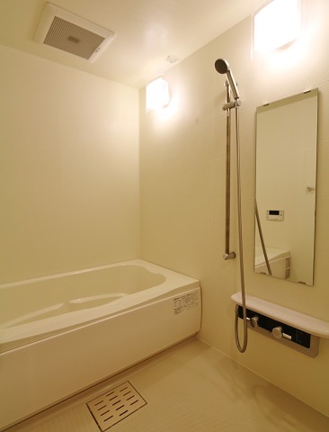 バス・シャワールーム　1日の疲れはこちらで洗い流して下さい