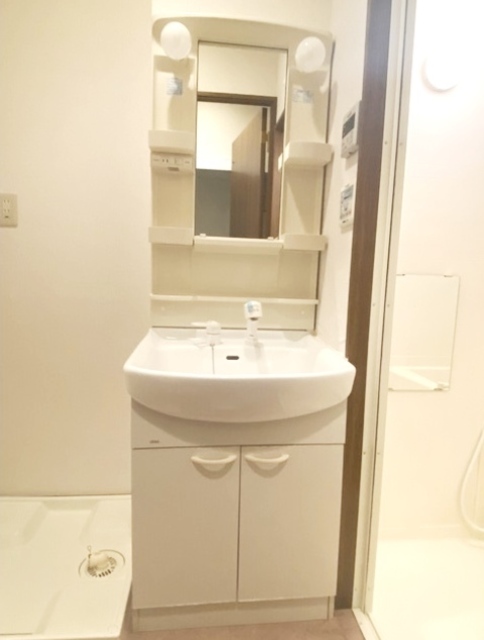 洗面設備　同仕様