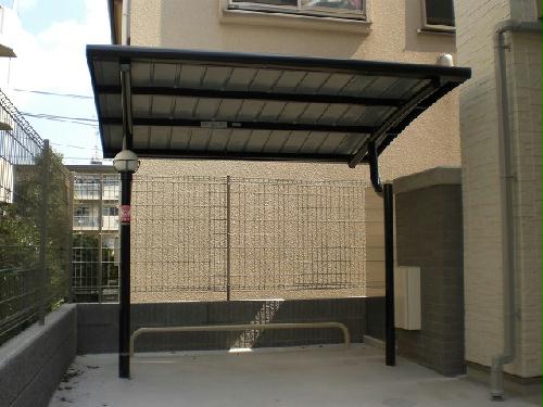 その他共有部分　駐輪場付き。