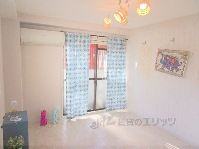 居室・リビング　洋室