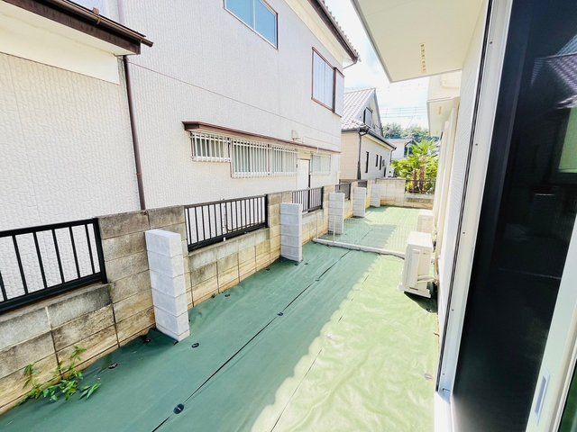 庭　バルコニー